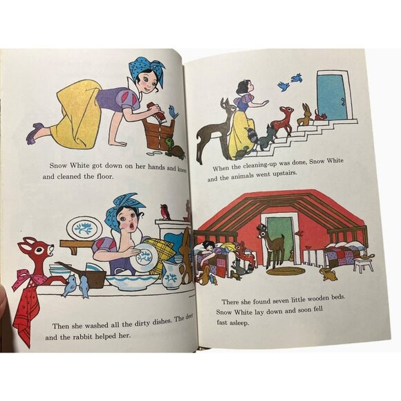 Walt Disneys Snow White And The Seven Dwarfs Hardcover Book - Picture 12 of 15